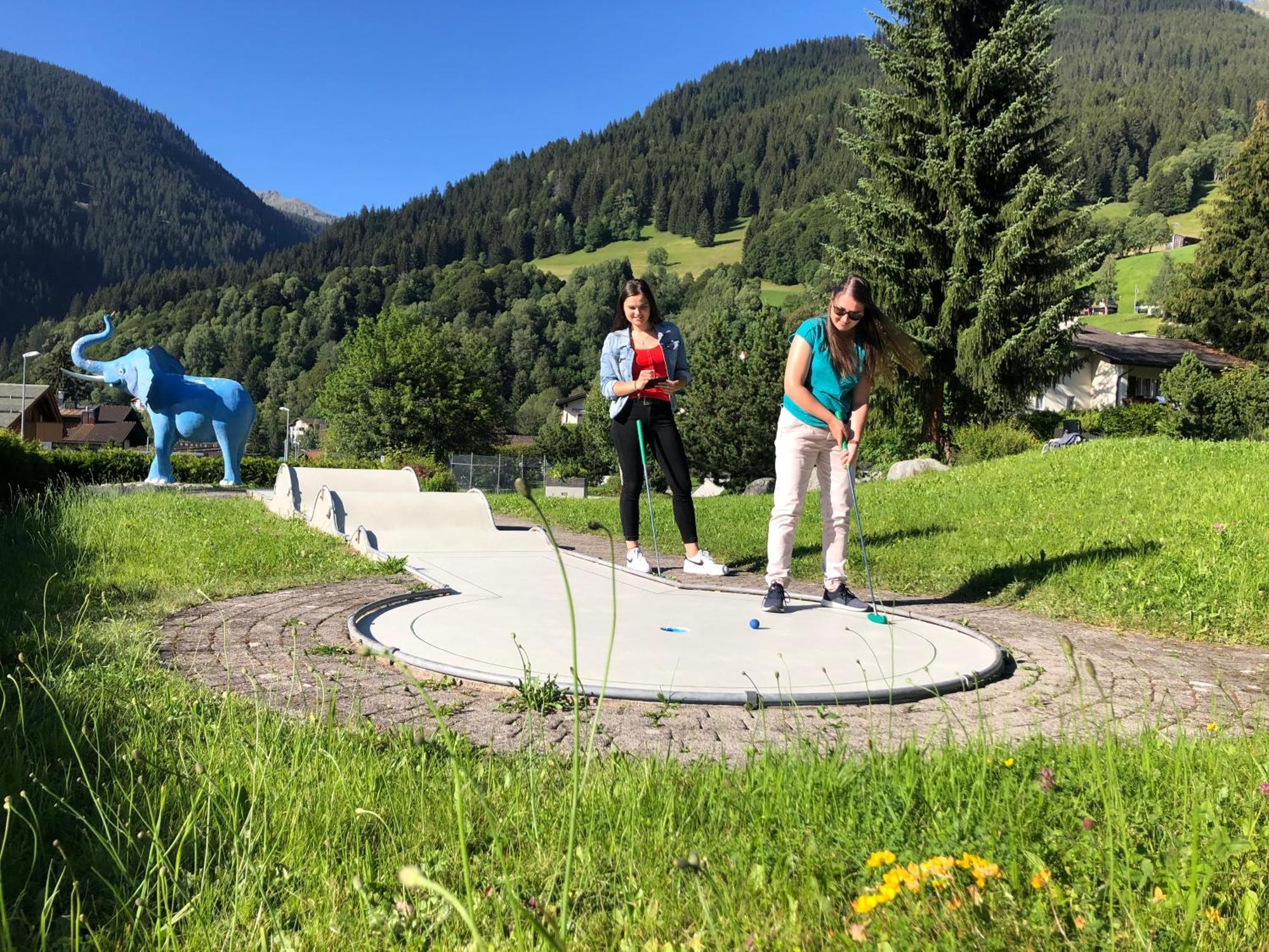Hotel Sport Klosters Eksteriør bilde