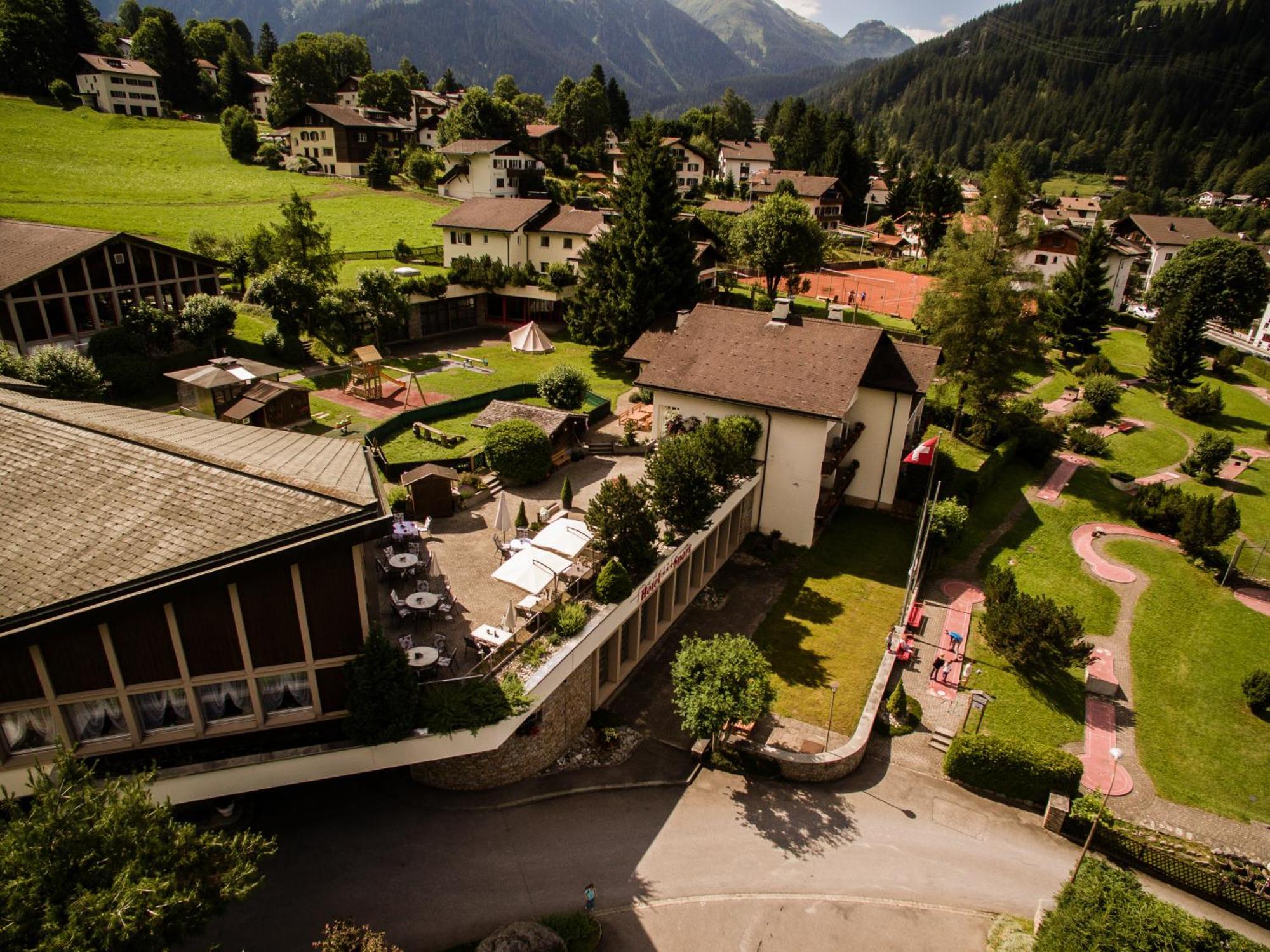 Hotel Sport Klosters Eksteriør bilde
