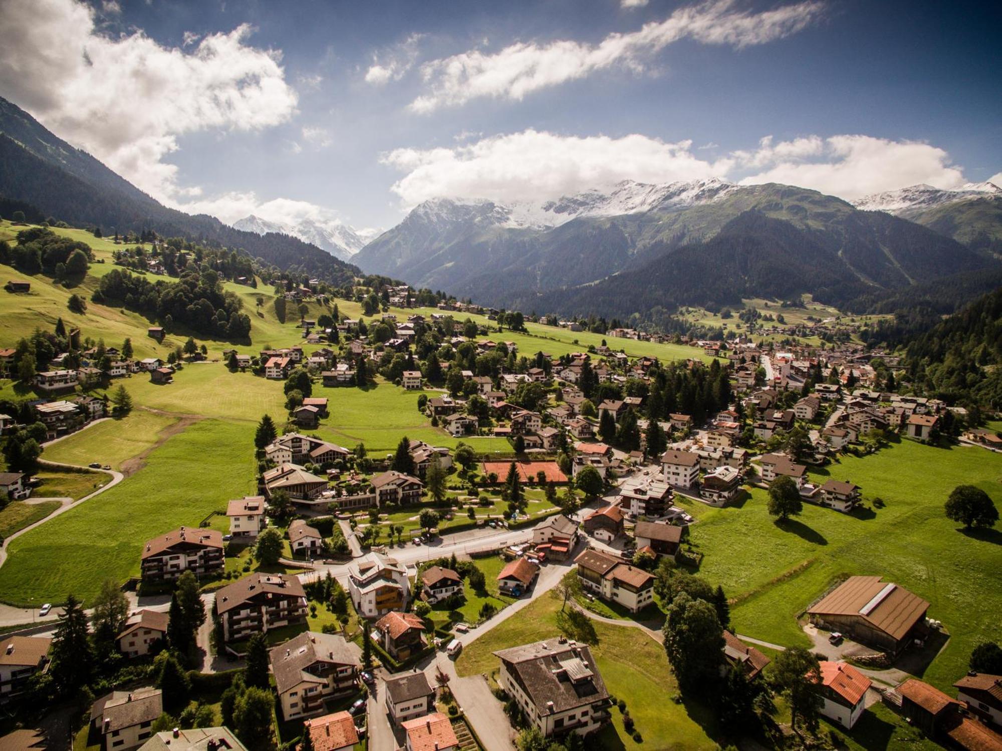 Hotel Sport Klosters Eksteriør bilde